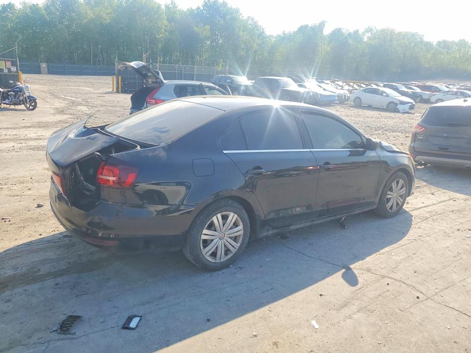 54063256 :رقم المزاد ، 3VW2B7AJ1HM377218 vin ، 2017 Volkswagen Jetta مزاد بيع