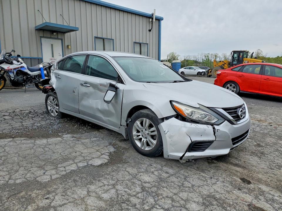 52861656 :رقم المزاد ، 1N4AL3AP4JC103212 vin ، 2018 Nissan Altima مزاد بيع