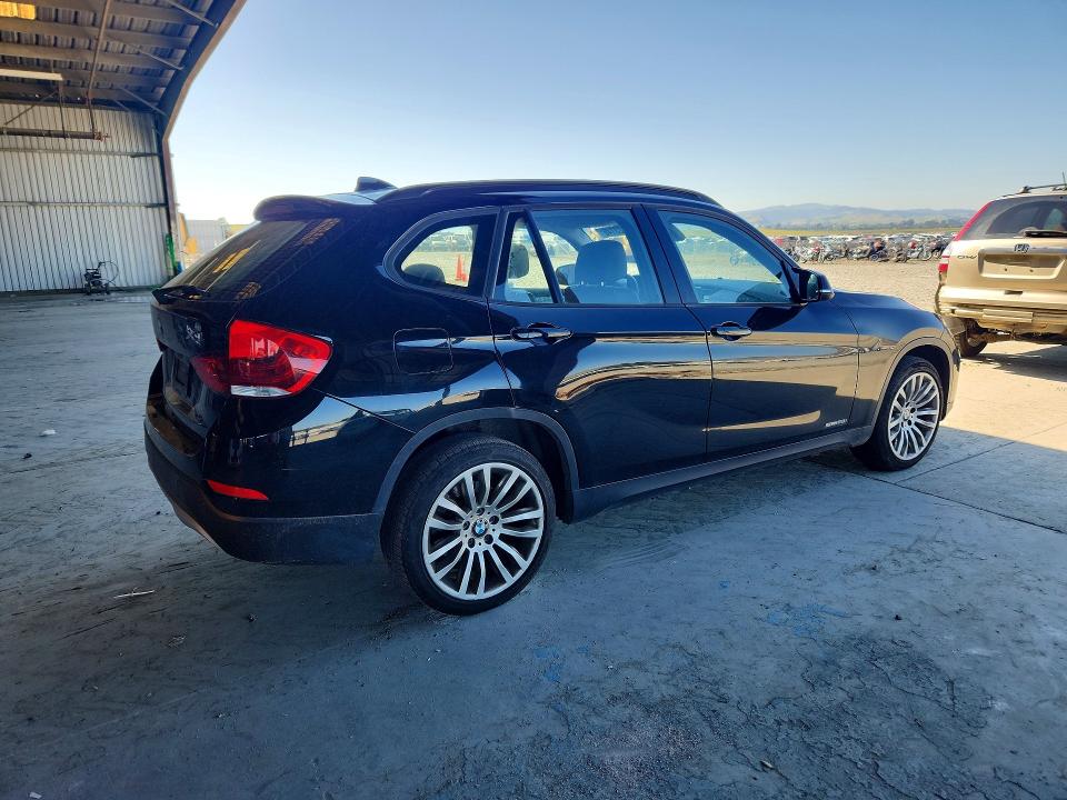2015 Bmw X1 მანქანა იყიდება აუქციონზე, vin: WBAVM1C58FVZ93909, აუქციონის ნომერი: 53023146