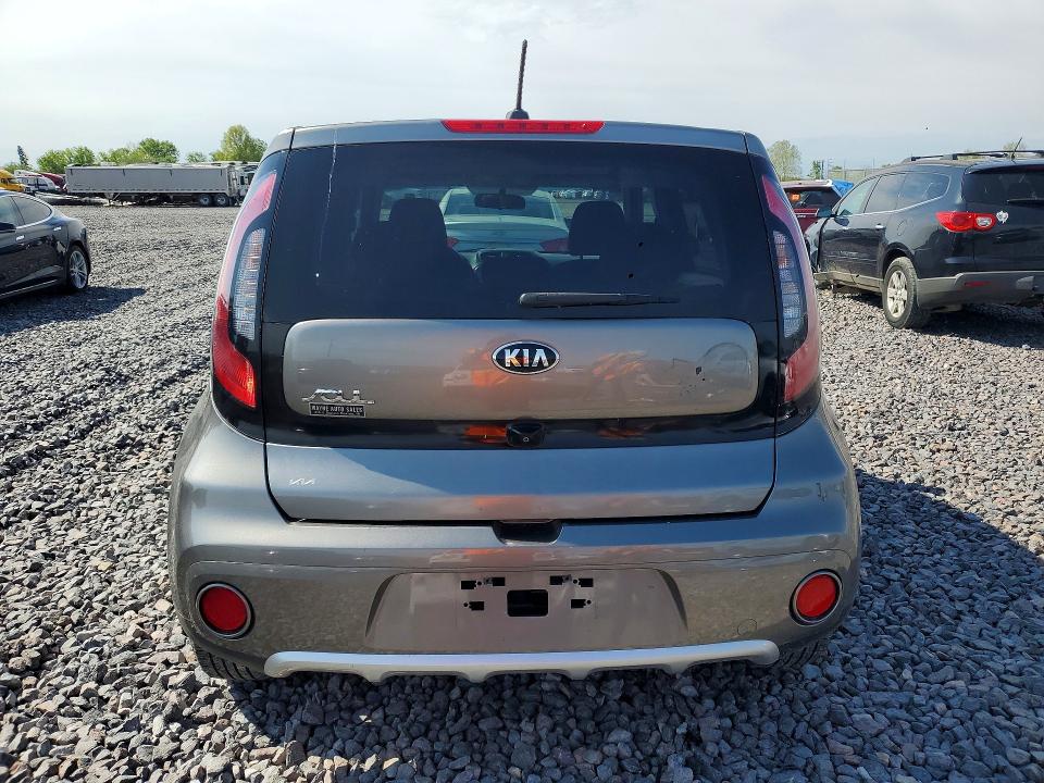 Продаж на аукціоні авто 2018 Kia Soul, vin: KNDJP3A52J7620014, номер лоту: 51596066