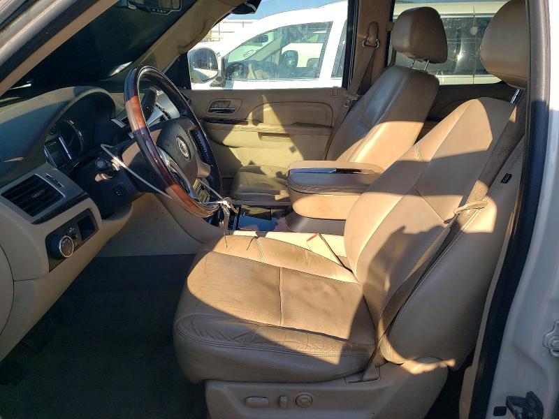2011 Cadillac Escalade მანქანა იყიდება აუქციონზე, vin: 1GYS4CEF9BR271319, აუქციონის ნომერი: 53293006