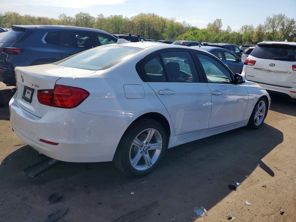 Продажа на аукционе авто 2015 Bmw 320, vin: WBA3C3G5XFNT51014, номер лота: 51771506