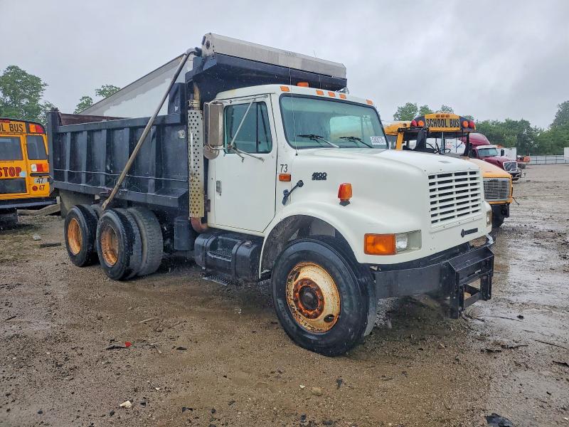 53638776 :رقم المزاد ، 1HTSHAAR7TH390737 vin ، 1996 International Dump Truck مزاد بيع