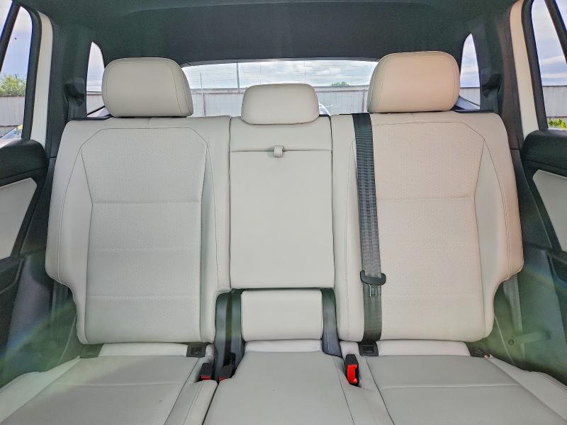 54965786 :رقم المزاد ، 3VV3B7AX5MM006344 vin ، 2021 Volkswagen Tiguan مزاد بيع