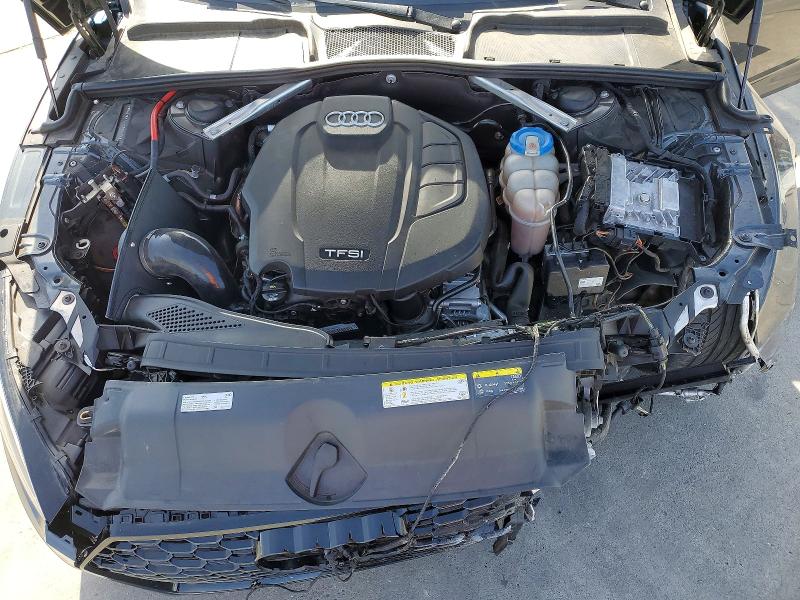 51843886 :رقم المزاد ، WAUENCF52JA060477 vin ، 2018 Audi A5 مزاد بيع