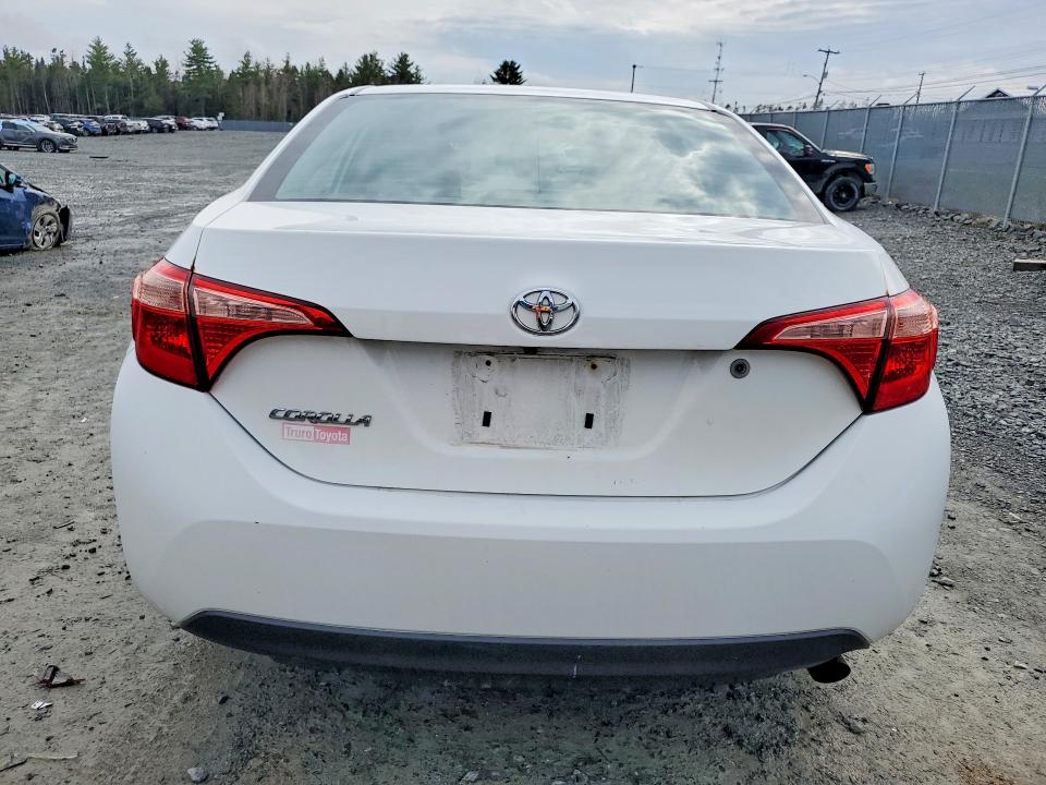 53176866 :رقم المزاد ، 2T1BURHE6JC087332 vin ، 2018 Toyota Corolla مزاد بيع