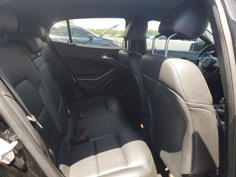51806586 :رقم المزاد ، WDCTG4EB3HJ294794 vin ، 2017 Mercedes-benz Gla مزاد بيع