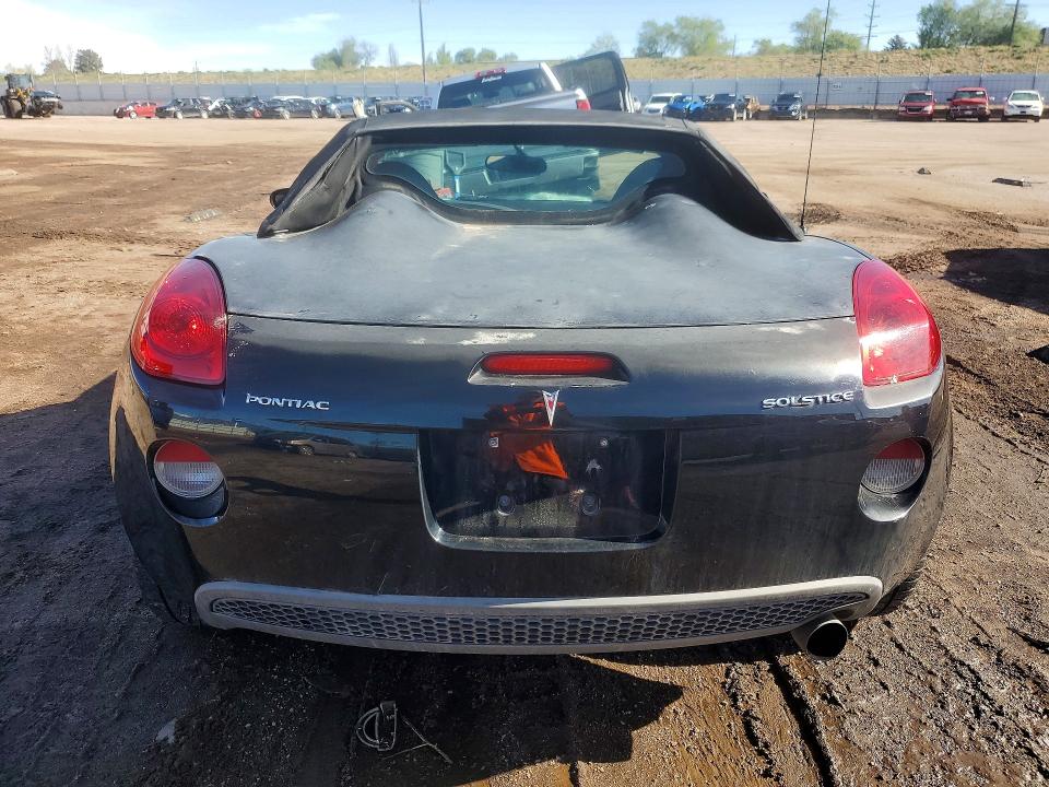 52827026 :رقم المزاد ، 1G2MB33B76Y111167 vin ، 2006 Pontiac Solstice مزاد بيع