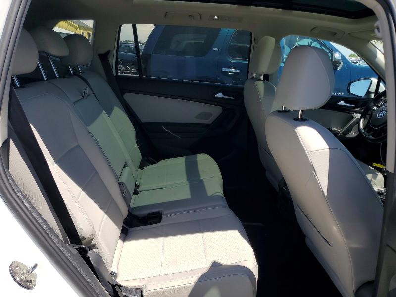 54725046 :رقم المزاد ، 3VV2B7AX1KM124769 vin ، 2019 Volkswagen Tiguan مزاد بيع