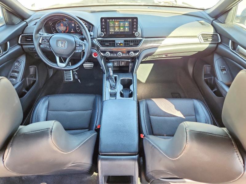 53943256 :رقم المزاد ، 1HGCV1F34JA244981 vin ، 2018 Honda Accord مزاد بيع