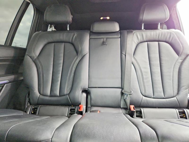 54999046 :رقم المزاد ، 5UXCW2C00M9H88302 vin ، 2021 Bmw X7 مزاد بيع