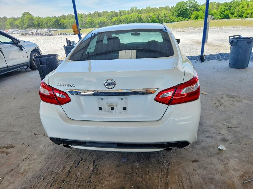 2017 Nissan Altima მანქანა იყიდება აუქციონზე, vin: 1N4AL3APXHN346697, აუქციონის ნომერი: 51943976