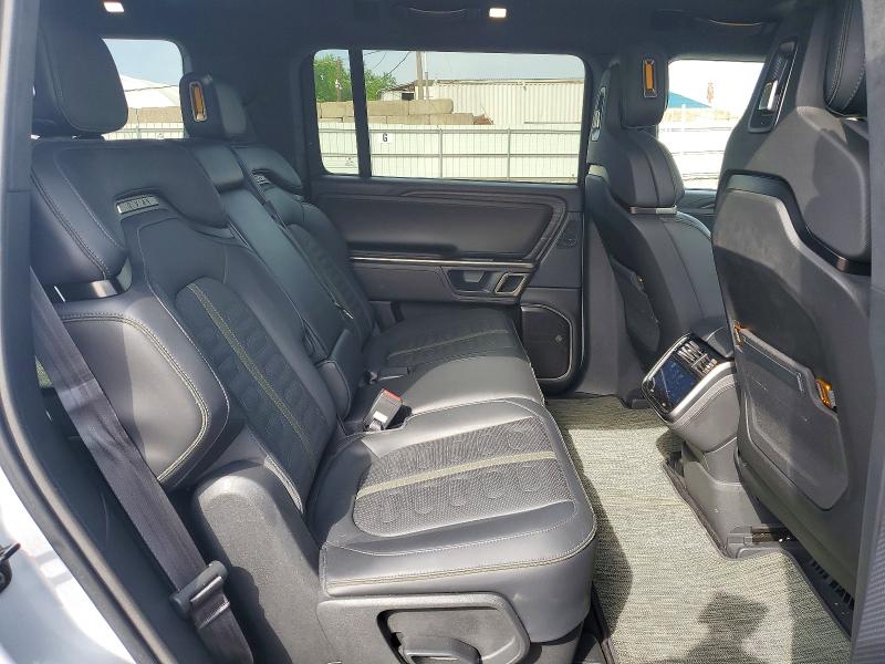 52098546 :رقم المزاد ، 7PDSGABA3RN034071 vin ، 2024 Rivian R1s مزاد بيع