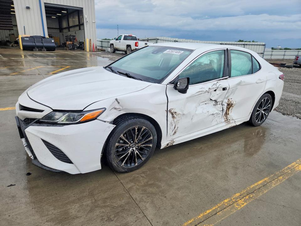 52507406 :رقم المزاد ، 4T1B11HK4KU203398 vin ، 2019 Toyota Camry مزاد بيع