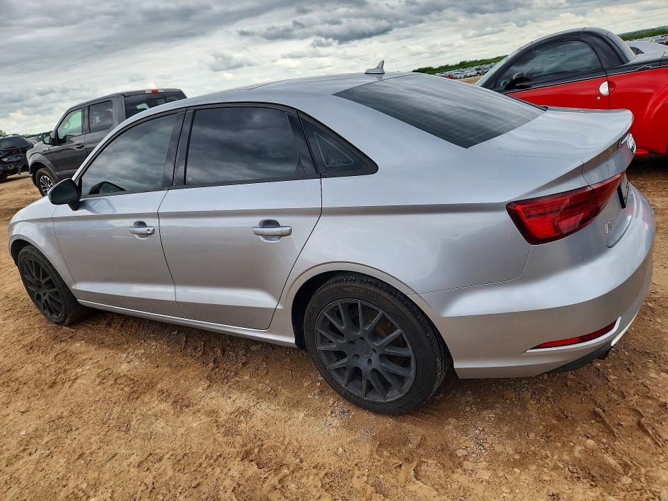 54483686 :رقم المزاد ، WAUB8GFF4J1066081 vin ، 2018 Audi A3 مزاد بيع