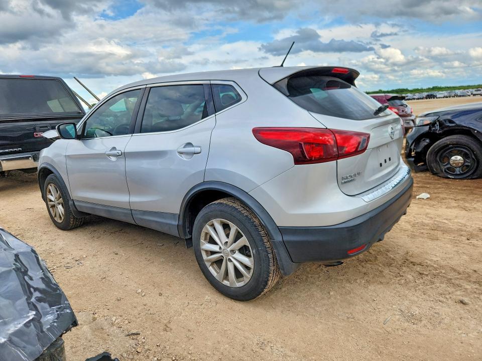 54485676 :رقم المزاد ، JN1BJ1CP6HW012105 vin ، 2017 Nissan Rogue Sport مزاد بيع