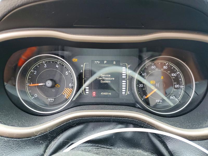 Продаж на аукціоні авто 2015 Jeep Cherokee, vin: 1C4PJMCB2FW750084, номер лоту: 52520366