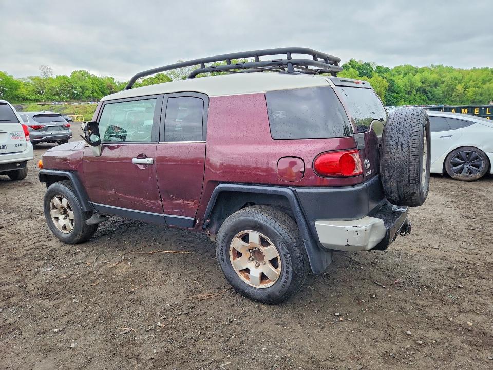 53686556 :رقم المزاد ، JTEBU11F470023812 vin ، 2007 Toyota Fj Cruiser مزاد بيع