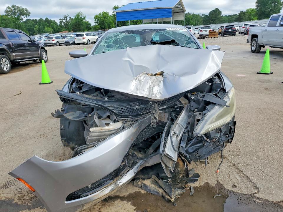 Продажа на аукционе авто 2015 Chrysler 200, vin: 1C3CCCBB4FN667853, номер лота: 54442146