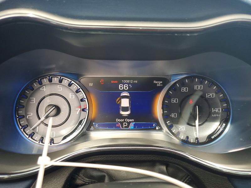 50396776 :رقم المزاد ، 1C3CCCDG2FN512100 vin ، 2015 Chrysler 200 مزاد بيع