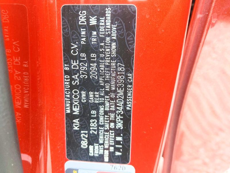52033236 :رقم المزاد ، 3KPF34AD2ME398187 vin ، 2021 Kia Forte مزاد بيع