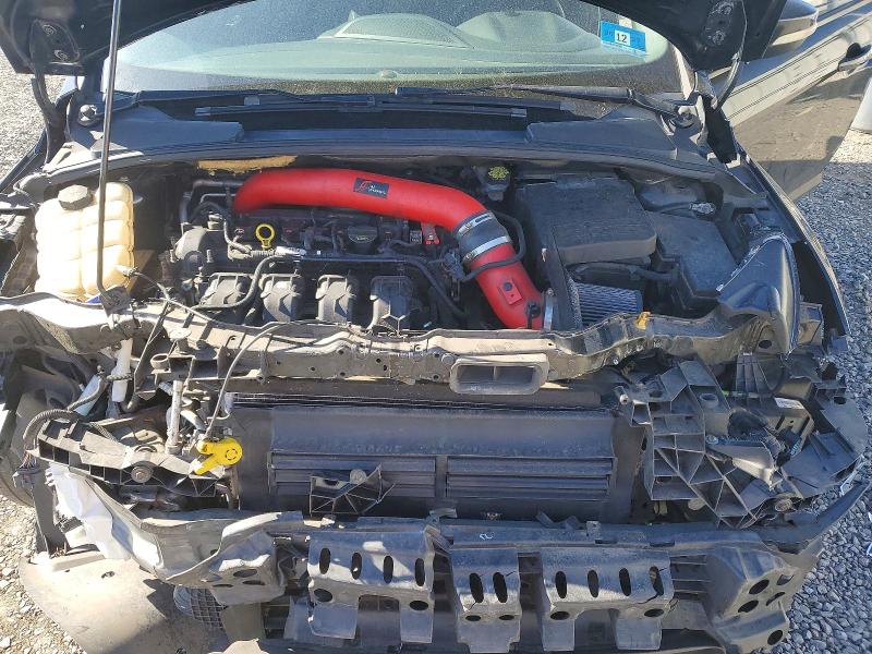 53370896 :رقم المزاد ، 1FADP3L90FL353733 vin ، 2015 Ford Focus مزاد بيع