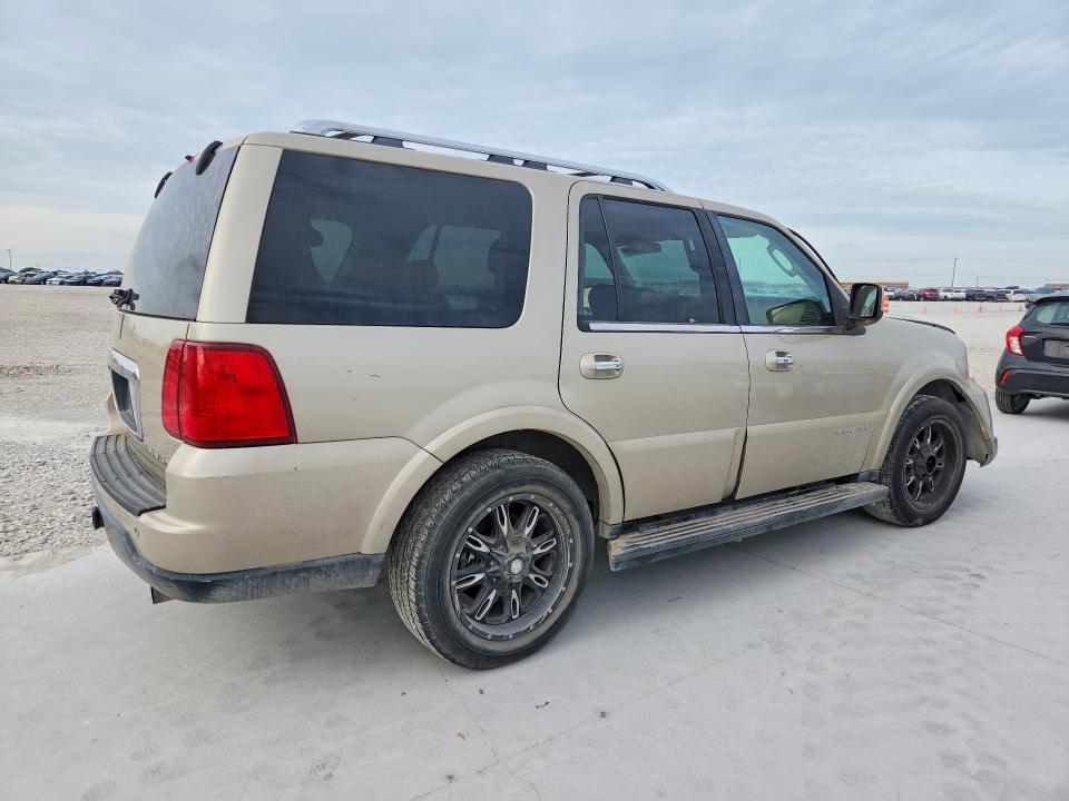 52557626 :رقم المزاد ، 5LMFU27556LJ10540 vin ، 2006 Lincoln Townhouse Navigator مزاد بيع