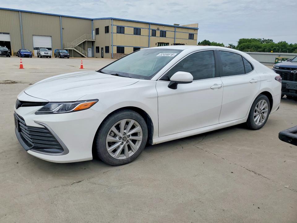 52456616 :رقم المزاد ، 4T1C11AKXPU120094 vin ، 2023 Toyota Camry مزاد بيع