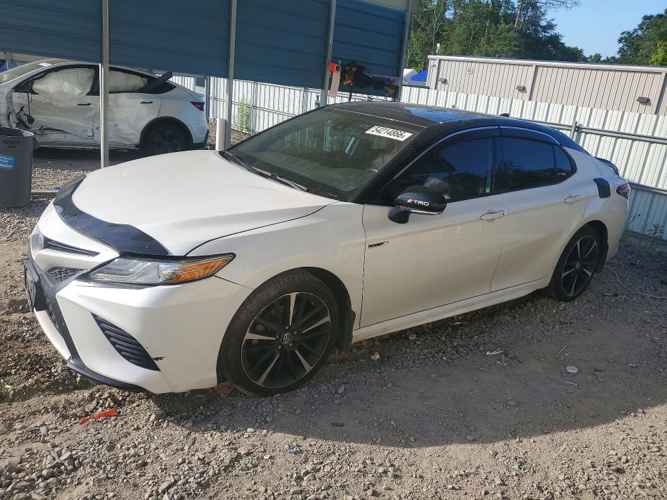 2019 Toyota Camry მანქანა იყიდება აუქციონზე, vin: 4T1B61HK9KU174403, აუქციონის ნომერი: 54214866