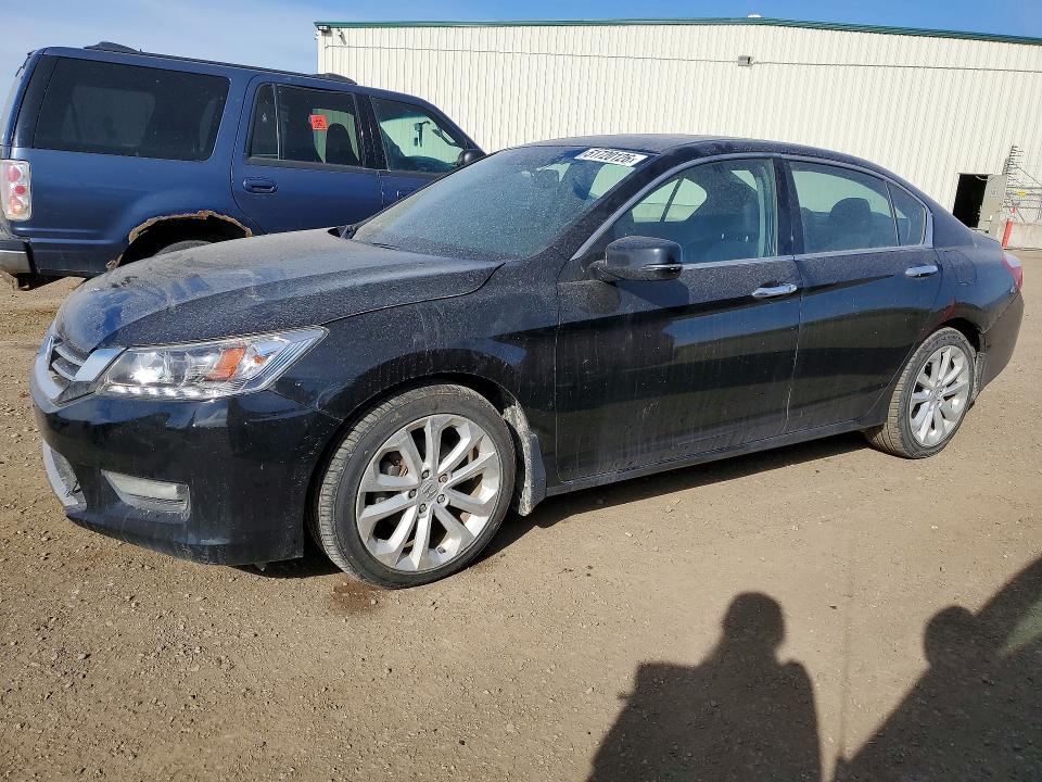 Продаж на аукціоні авто 2014 Honda Accord, vin: 1HGCR3F91EA800402, номер лоту: 51720126