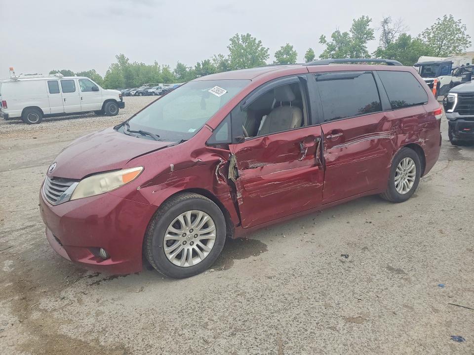 2013 Toyota Sienna მანქანა იყიდება აუქციონზე, vin: 5TDYK3DC7DS359352, აუქციონის ნომერი: 52395036