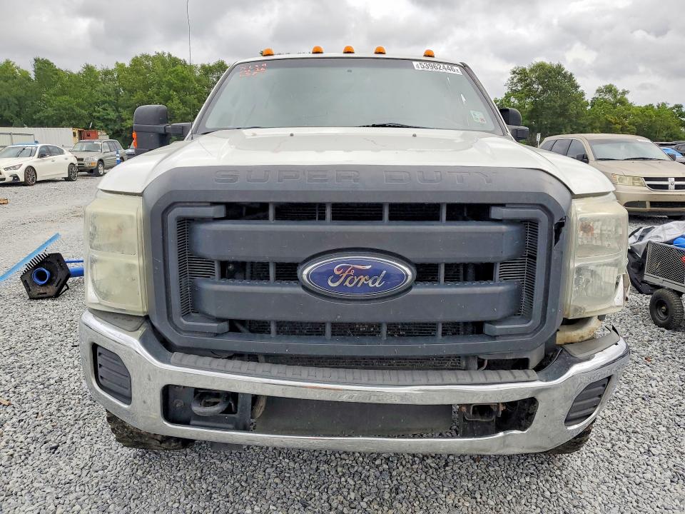 53962446 :رقم المزاد ، 1FT7X2B64FEA26104 vin ، 2015 Ford F250 مزاد بيع