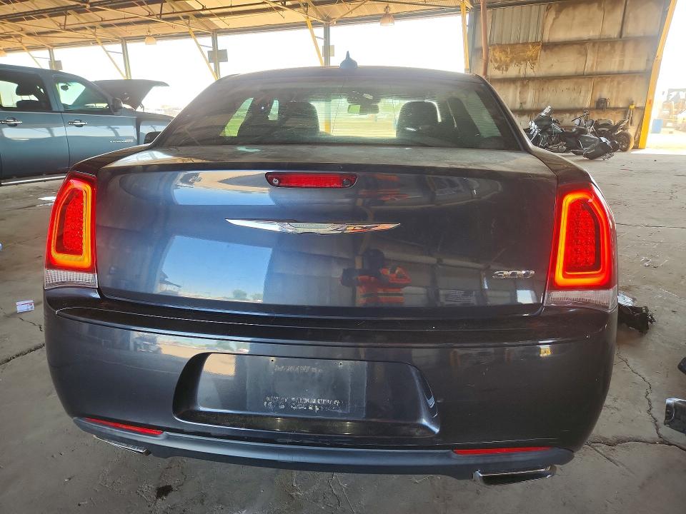 2018 Chrysler 300 მანქანა იყიდება აუქციონზე, vin: 2C3CCAAG8JH282038, აუქციონის ნომერი: 54855796