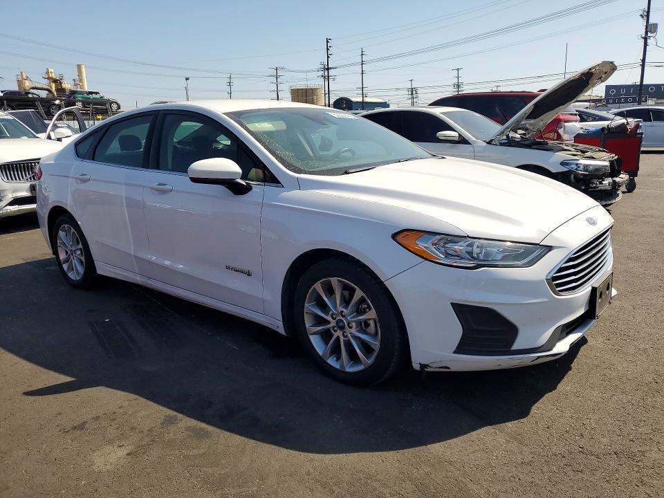2019 Ford Fusion მანქანა იყიდება აუქციონზე, vin: 3FA6P0LU6KR261615, აუქციონის ნომერი: 52357476