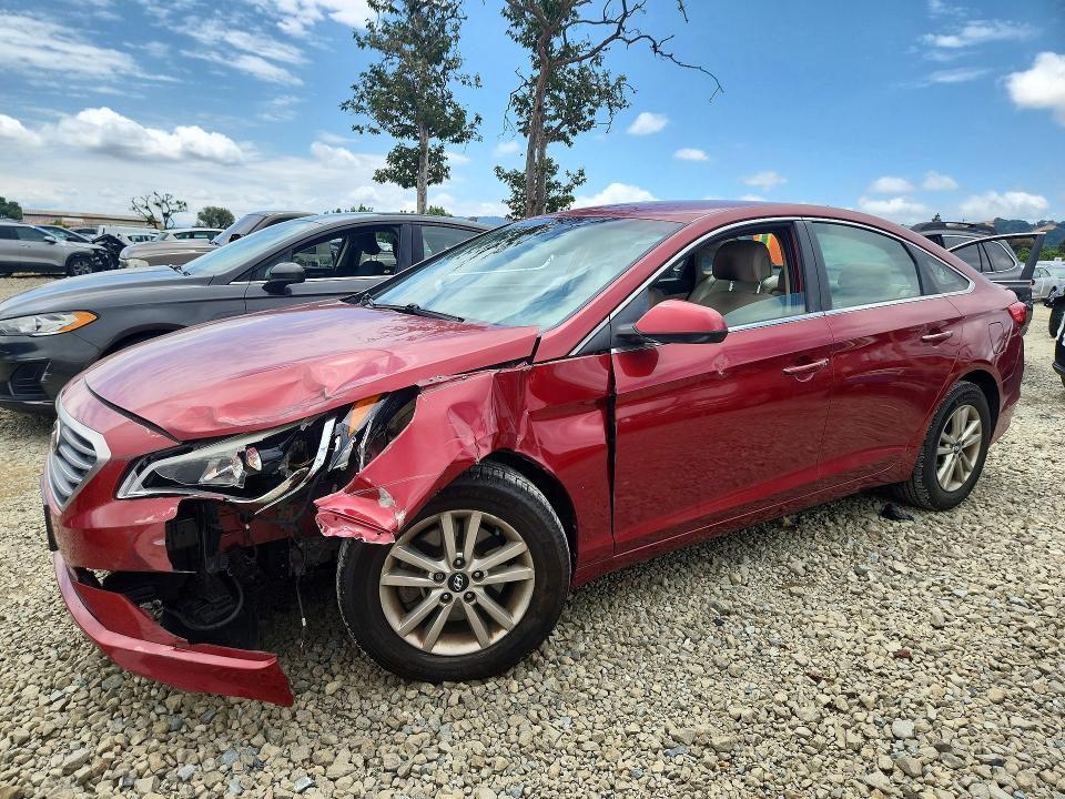 2015 Hyundai Sonata მანქანა იყიდება აუქციონზე, vin: 5NPE24AF8FH251340, აუქციონის ნომერი: 55301676
