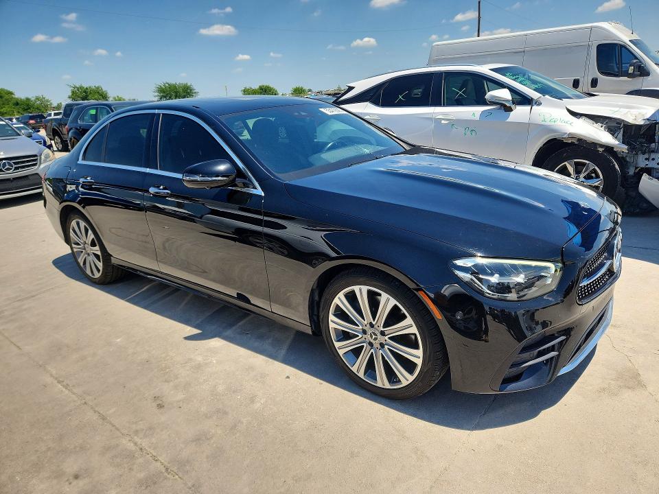 53472586 :رقم المزاد ، W1KZF8DB6MA950997 vin ، 2021 Mercedes-benz E مزاد بيع