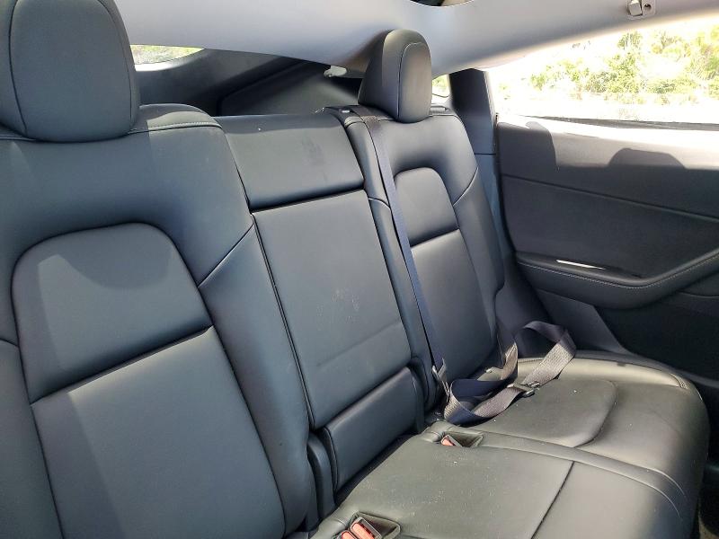53463156 :رقم المزاد ، 5YJYGDEE6MF174379 vin ، 2021 Tesla Model Y مزاد بيع