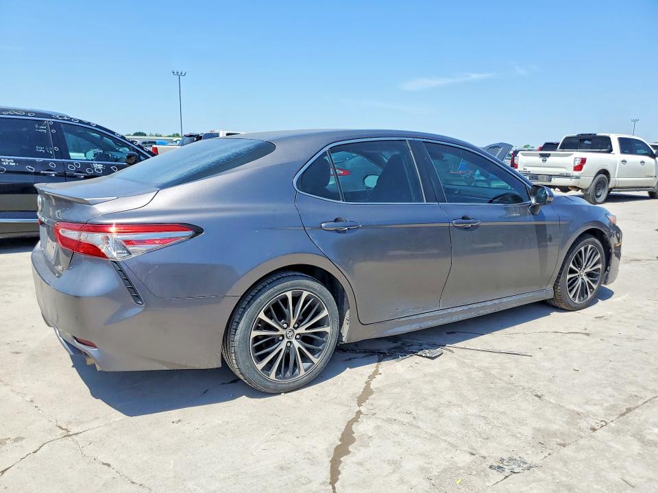 Продажа на аукционе авто 2018 Toyota Camry, vin: 4T1B11HK0JU554341, номер лота: 53514716
