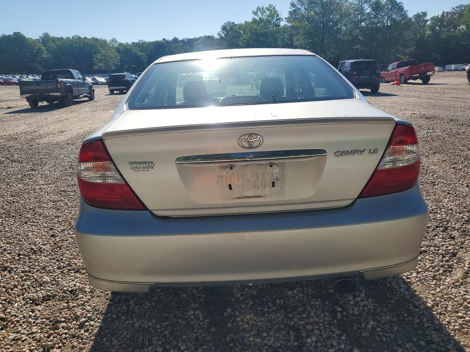 52824926 :رقم المزاد ، 4T1BE32KX4U812913 vin ، 2004 Toyota Camry مزاد بيع
