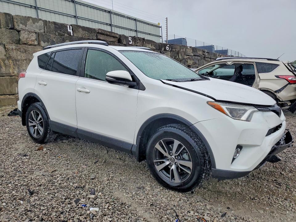 Aukcja sprzedaży 2018 Toyota Rav4, vin: JTMRFREV8JJ244845, numer aukcji: 52568526