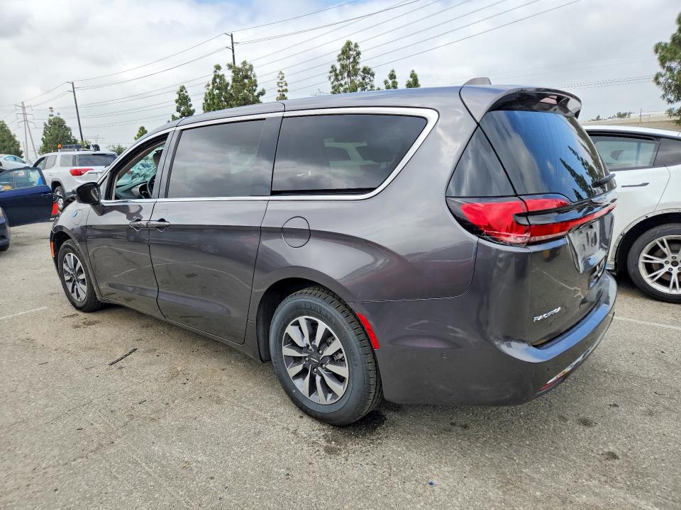 Продажа на аукционе авто 2022 Chrysler Pacifica, vin: 2C4RC1L72NR122711, номер лота: 53295916