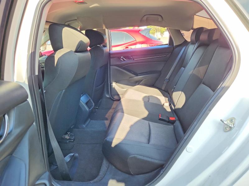 53386026 :رقم المزاد ، 1HGCV1F13JA065362 vin ، 2018 Honda Accord مزاد بيع