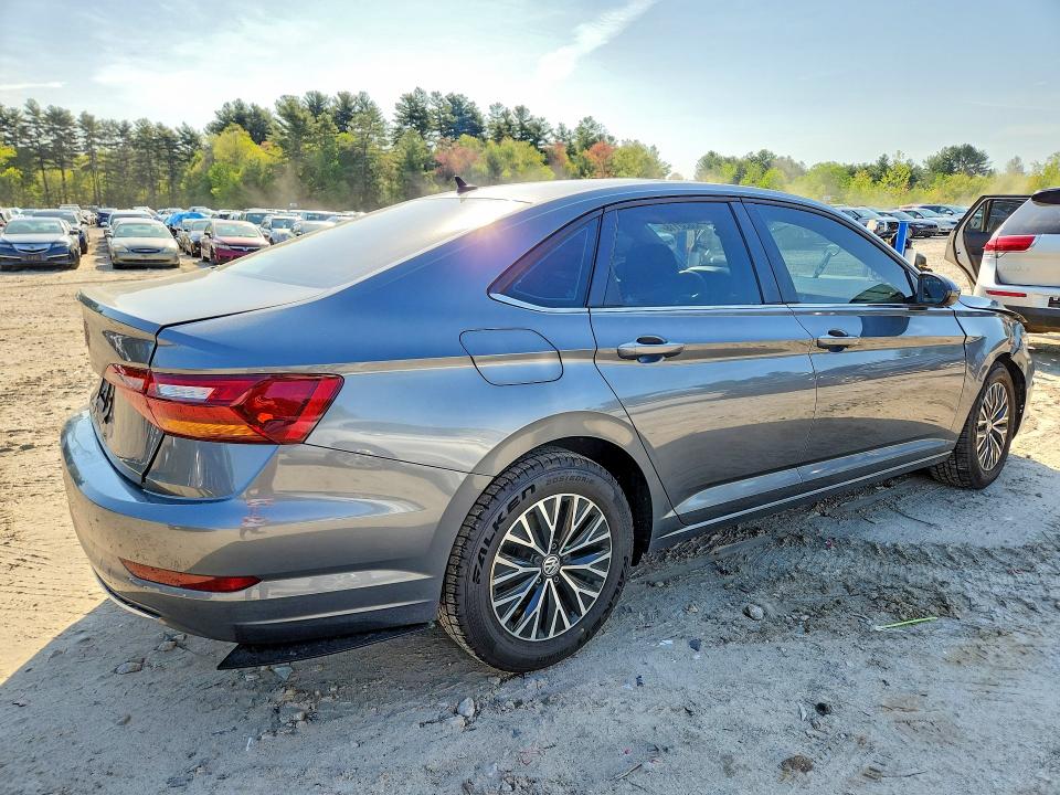 53832116 :رقم المزاد ، 3VWC57BU7KM144195 vin ، 2019 Volkswagen Jetta مزاد بيع