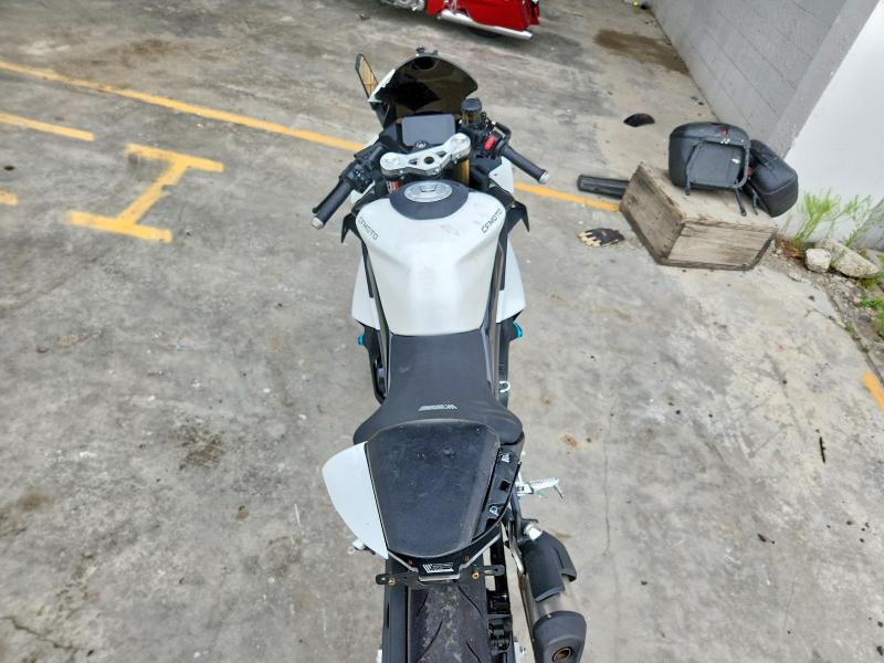 53980306 :رقم المزاد ، LCEPESLA3R6003128 vin ، 2024 Cf Moto 450ss مزاد بيع