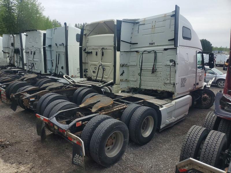 2015 Volvo Vnl მანქანა იყიდება აუქციონზე, vin: 4V4NC9EH8FN923990, აუქციონის ნომერი: 54943746