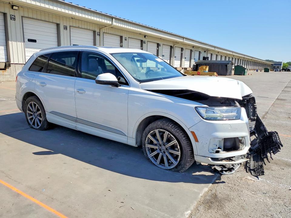 2018 Audi Q7 მანქანა იყიდება აუქციონზე, vin: WA1LAAF74JD040431, აუქციონის ნომერი: 53113466