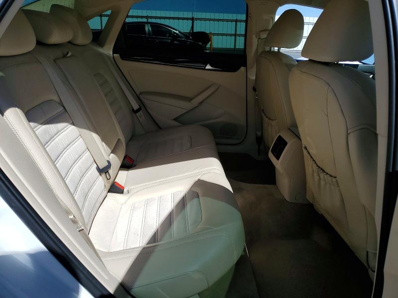 53061076 :رقم المزاد ، 1VWCN7A39EC075430 vin ، 2014 Volkswagen Passat مزاد بيع
