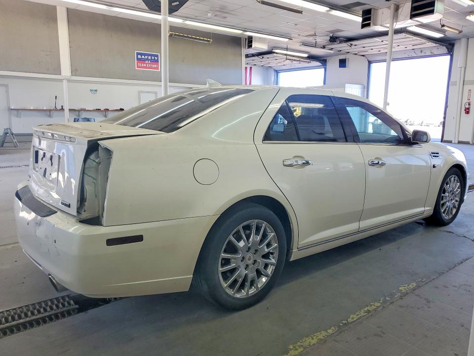 52470596 :رقم المزاد ، 1G6DX6ED3B0102099 vin ، 2011 Cadillac Sts مزاد بيع