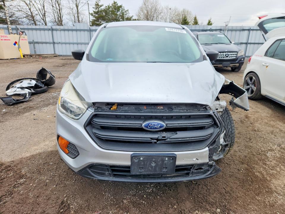 2017 Ford Escape მანქანა იყიდება აუქციონზე, vin: 1FMCU0F71HUC40244, აუქციონის ნომერი: 52613746