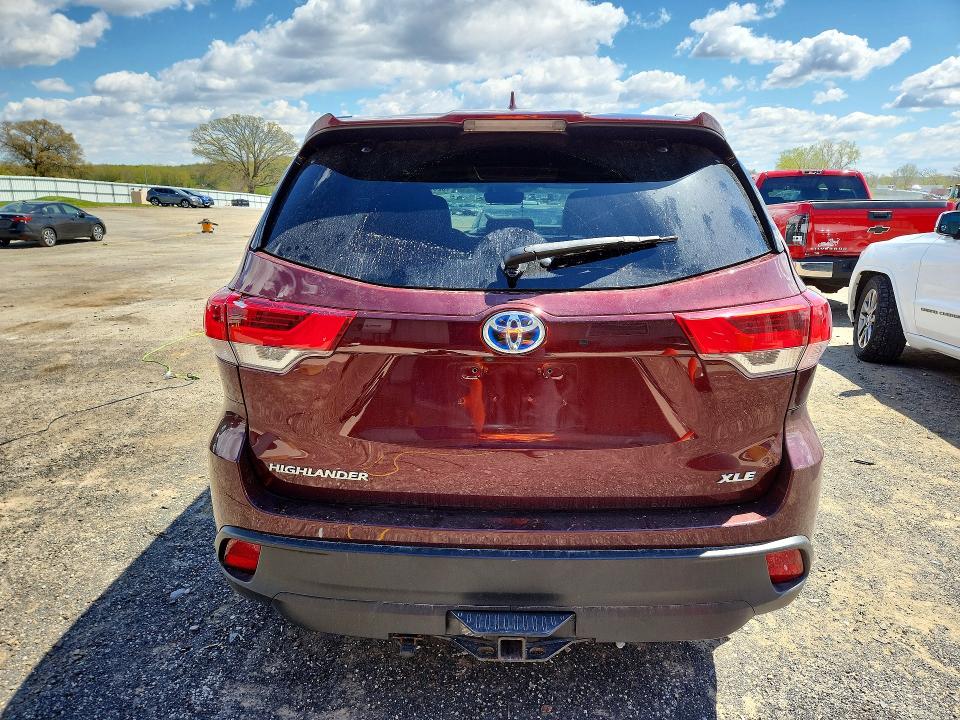 Продажа на аукционе авто 2017 Toyota Highlander Hybrid, vin: 5TDJGRFH2HS025394, номер лота: 52350566
